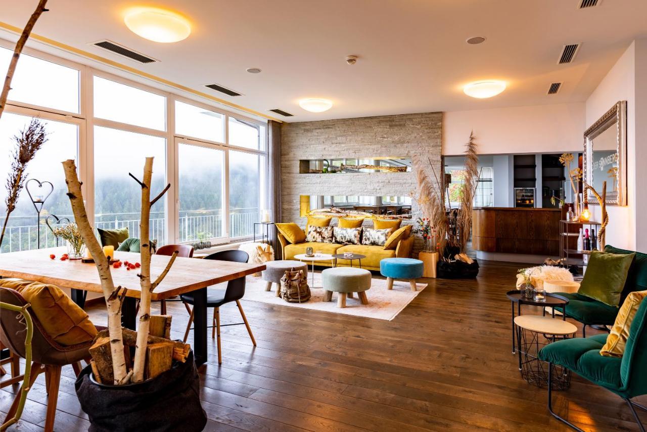 Der Sonnberg Alpinlodges - Apartments Mit Seeblick, Privater Sauna Und Self Check-In 젤암제 외부 사진